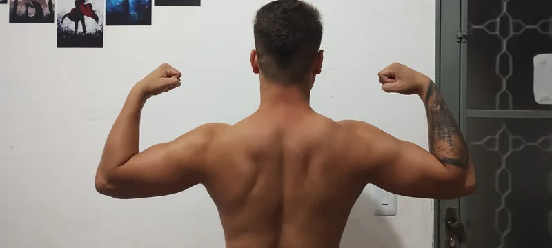 Início de protocolo de treinamento: foto corporal antes da consultoria